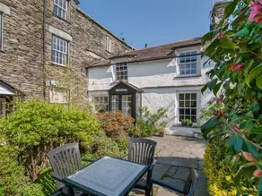 Modern Holiday Home With Lush Garden at Elterwater - Image 5