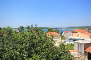 Ljube Quiet Location & Close to the Beach A1 - Image 4