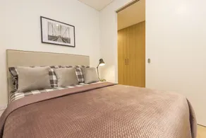 Air Conditioned One Bedroom with Pool Close To CBD - Image 3