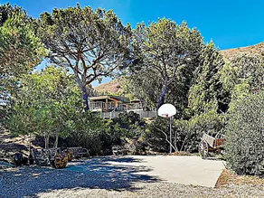 New Listing! Pacific Paradise W/ Outdoor Kitchen 3 Bedroom Home - Image 4