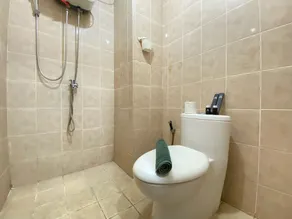 Affordable Studio Room Pool View Pinewood Jatinangor Apartment - Image 2