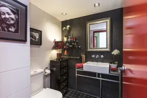 Waterloo Two Storey Garden Penthouse Apartment - Image 2
