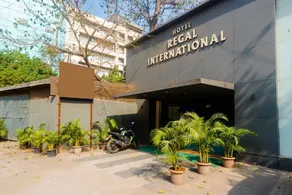 Capital O 29704 Regal International - Image 5