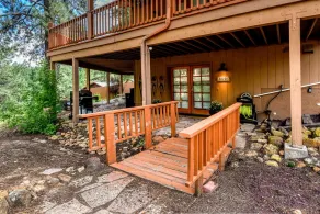 Cozy Hilltop Retreat Quiet Street Near Downtown and NAU Private Forested Setting - Image 5