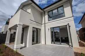 Captivating Large 4br@narre Warren - Image 5