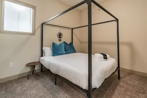 The Luxury Suites of Houston - Image 5