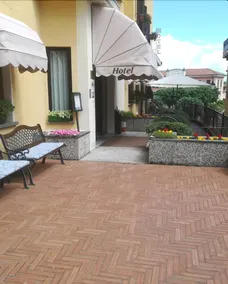 Hotel Ristorante Vittoria - Image 4
