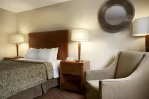 Colony Inn - Image 4
