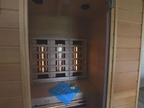 Maison avec jardin, barbecue et sauna - Image 3