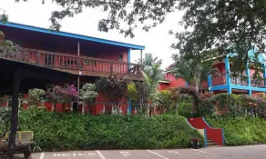 Waves Lodge - Image 2