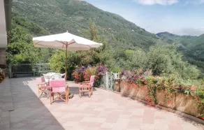 Beautiful Home in Nocchi - Camaiore LU With 3 Bedrooms - Image 5