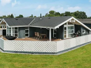 Lavish Holiday Home in Jutland With Terrace - Image 4