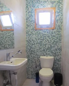 Tigaki Mall Hostel - Image 5