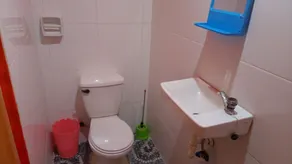 RJC Hostel & Karaoke Bar - Image 2