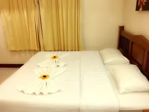 Same Same Guesthouse - Image 3