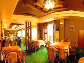 Aiyuan Resort Hotel, West Street, Yangshuo, Guilin - Image 4