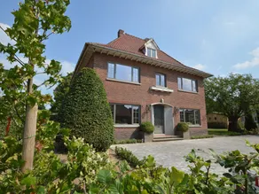 Magnificient Mansion in Peer With Spacious Garden - Image 3