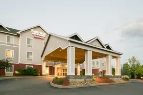 Fairfield Inn and Suites White River Junction - Image 3