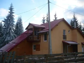 4 bedrooms house with furnished terrace at Marisel - Image 4