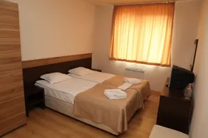 Panorama Apartments - Image 2