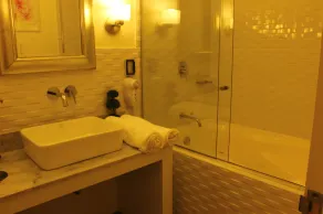 IFE Boutique Hotel - Image 4