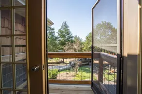 Henrys Hideaway by RedAwning - Image 3