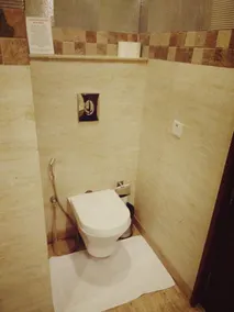Stately Suites NH 8 - Image 5