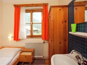 Bright Holiday Home in Saalbach With Mountain View - Image 2