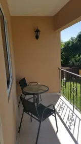 Apt 12, Executive Suites JA - Palms - Image 4