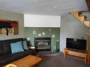 Town & Country Motor Inn - Image 3