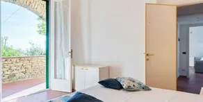 Fiascherino Apartment with Private Parking & Seaview - Image 2