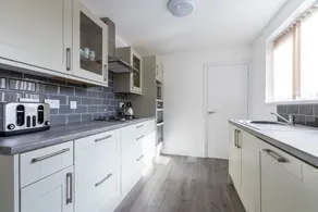 Platform East Hull 2 Bed House - Image 2