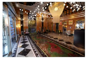 Roomi Suites Hotel - Image 5