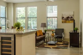 Bright Apartments by Frontdesk - Image 4
