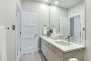NEW LUXURY TOWNHOME 23 - Image 2