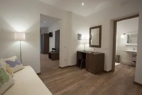 Magnifica Luxury Suites - Image 4