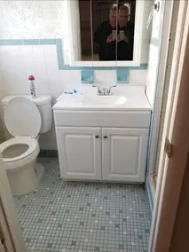 Newly Renovated Pool and Lake Dream Home - Image 4