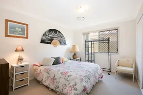 Central Redcliffe Holiday House - Image 4