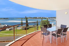 Sunrise Apartments Tuncurry - Image 3