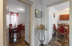 Stunning Home in Pula With Wifi and 5 Bedrooms - Image 3