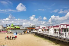 Stunning 3 Bed Static Home, Great Yarmouth - Image 5