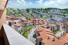 The Lady in Red Studio Flat with Sea View Terrace - Image 3