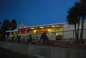 Pemberton Lodge, central location private minigolf - Image 5