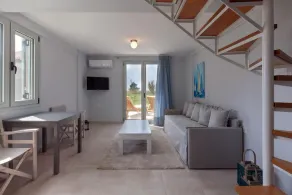 Alati Guesthouse - Image 5