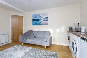 Luxury Burgess Apartments - Image 2