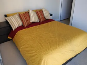 Gorgeous 1BR Condo at Eaton Centre - Image 2