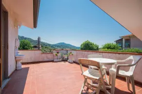 ALTIDO Villa for 4 with Garden close to Pisa - Image 3