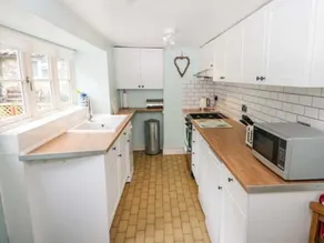 Beck Cottage - Image 5