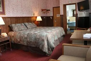 Breakers Boutique Inn - Image 3