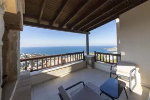 Comfy Villa With Lovely View in Gundogan Bodrum - Image 5